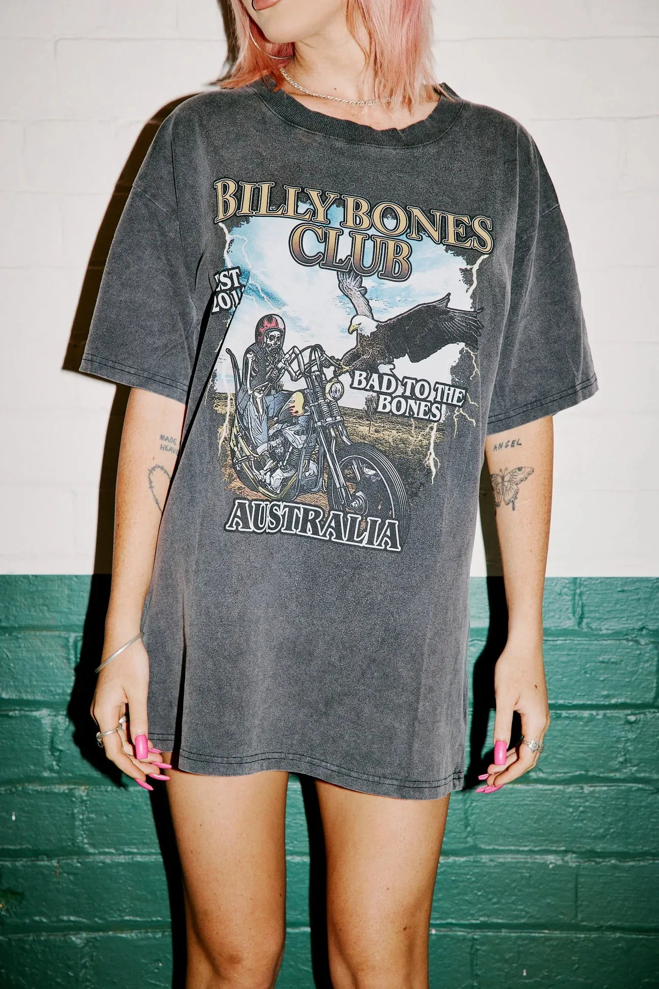 BILLY BONES CLUB FAST RIDERS TEE - WASHED BLACK