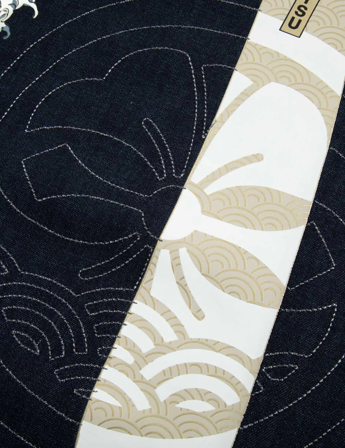 Kamon Stitching and The Great Wave Daicock Print Relax Fit Denim Shirt